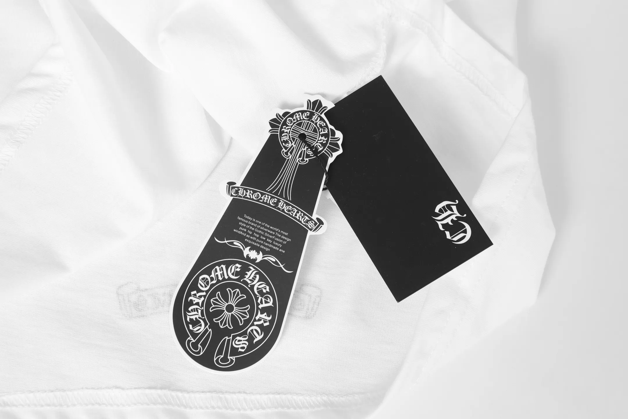 P150 Cross-border model, please do not place an order if you are looking for quality -Chrome Hearts/Chrome Hearts 23ss Sanskrit printed popular long-sleeved T-shirt -High weight, high density and high quality. The wool is soft, delicate and skin-friendly. It feels soft and silky. It has excellent warmth and skin-friendly properties. -Customized weaving and dyeing, no color difference. No matter the fabric or workmanship details, it beats the ordinary version on the market. -Colour: white with gray -Size: S M L XL